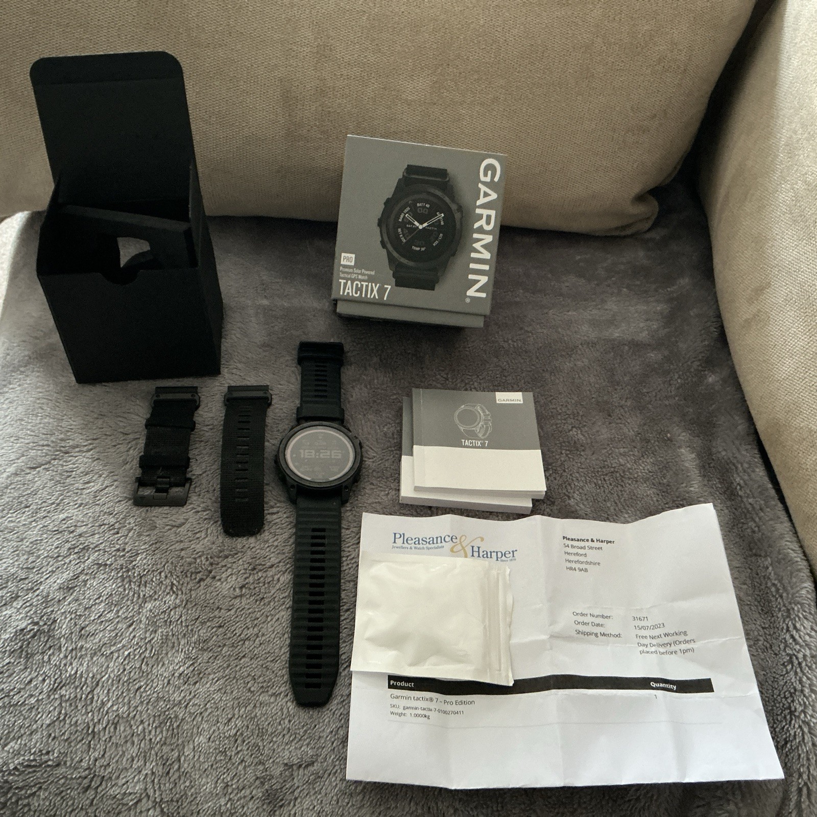 GARMIN TACTIX 7 PRO Sapphire Solar Outdoor Tactical GPS Watch - Image 3