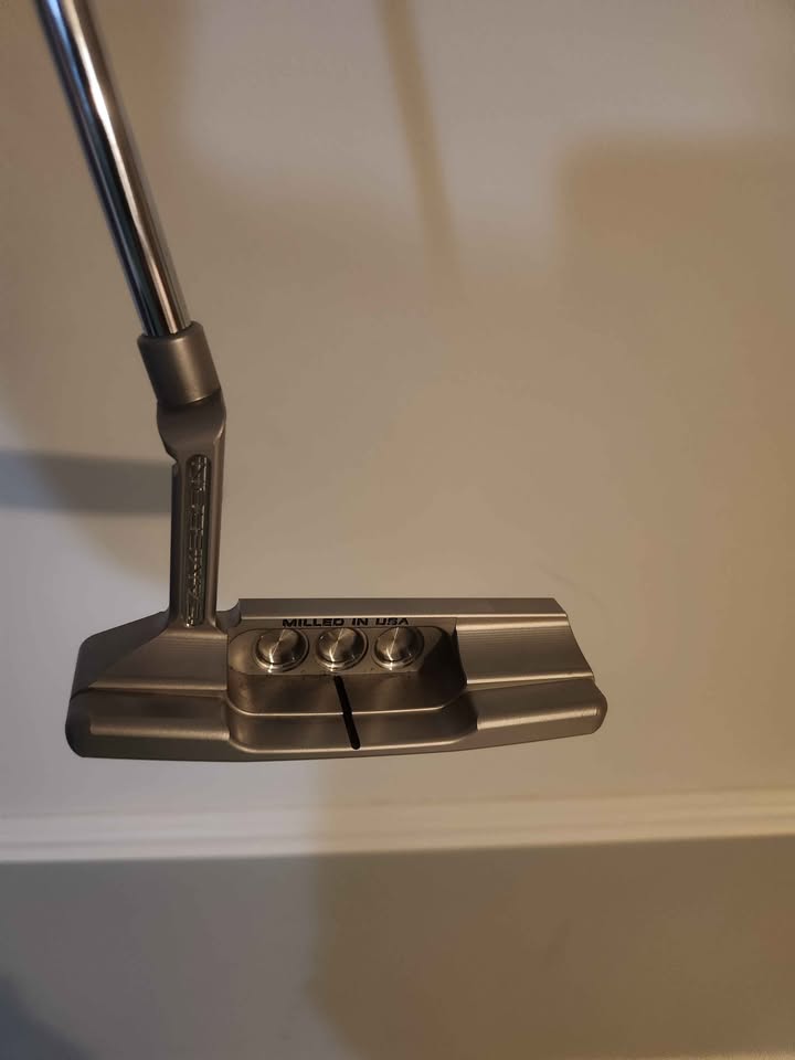 SCOTTY CAMERON super select newport 2