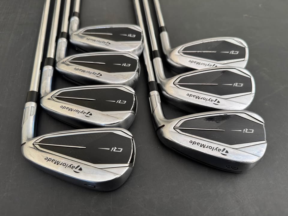 Pre-owned Taylormade QI Golf irons 4-PW Stiff Shafts
