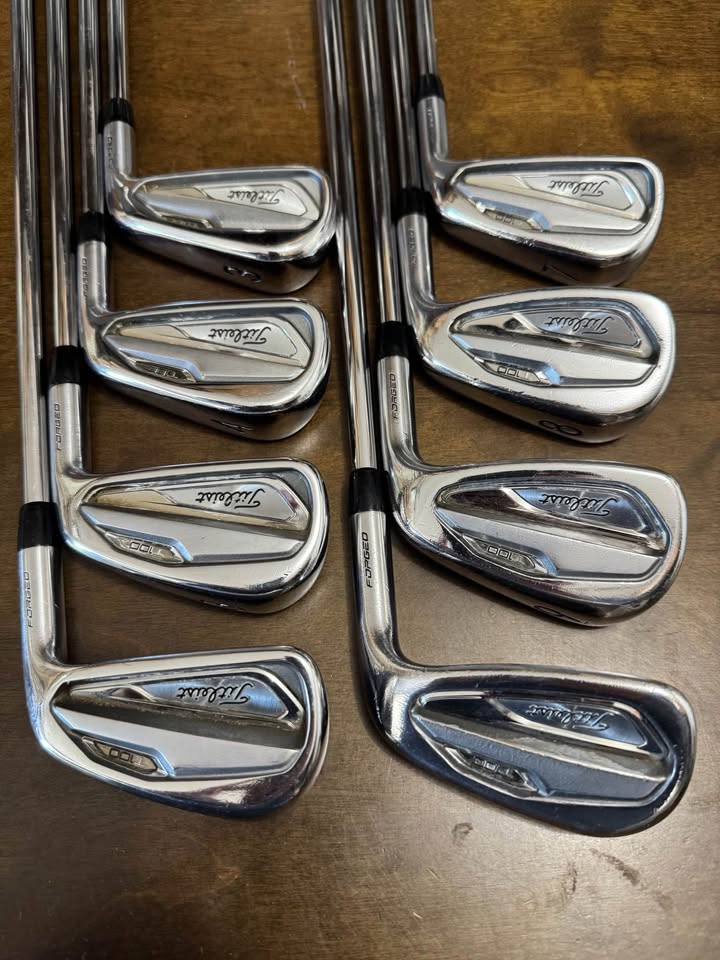 Titleist T100 Iron Set 3-PW. Stiff flex shafts