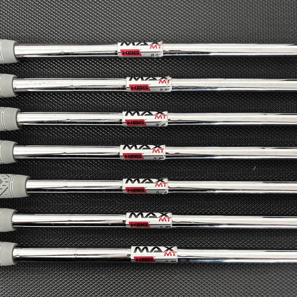 Pre-owned Taylormade Sim2 Max iron set 5 - AW - Image 6