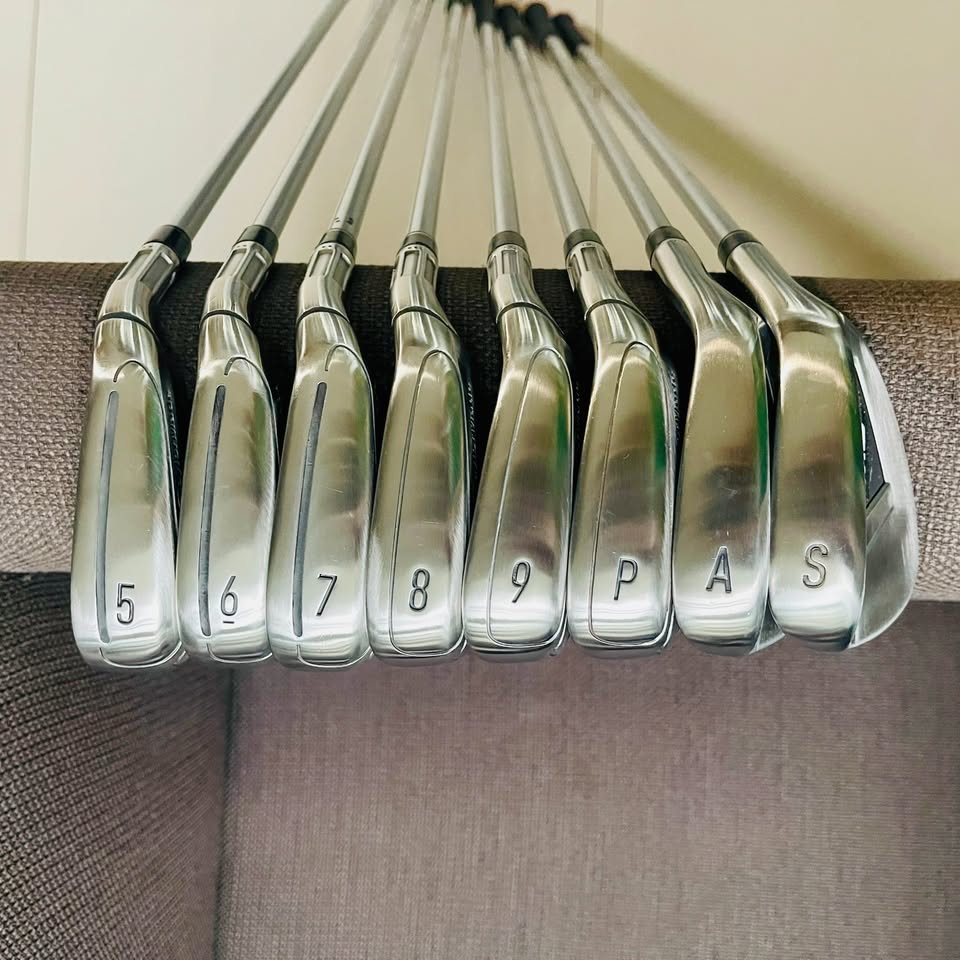 TaylorMade M6 Golf Iron Set 5i-PW+AW+SW - Image 2